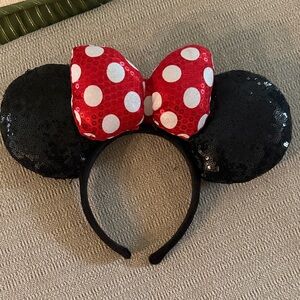 Disney Black and Red Minnie Mouse Ears Headband